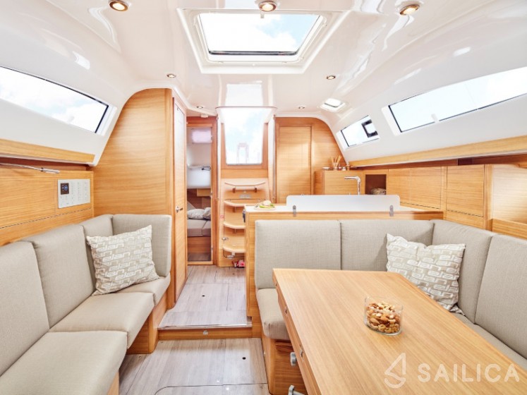 Elan 40.1 - Yacht Charter Sailica
