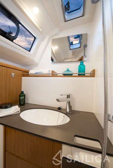 Bavaria Cruiser 37 - Yacht Charter Sailica