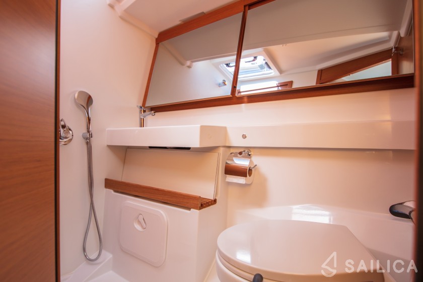 Sun Odyssey 440 - Yacht Charter Sailica