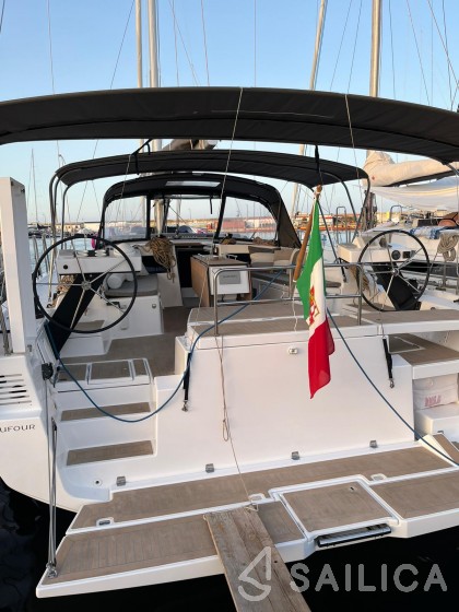 Dufour 470 - Yacht Charter Sailica