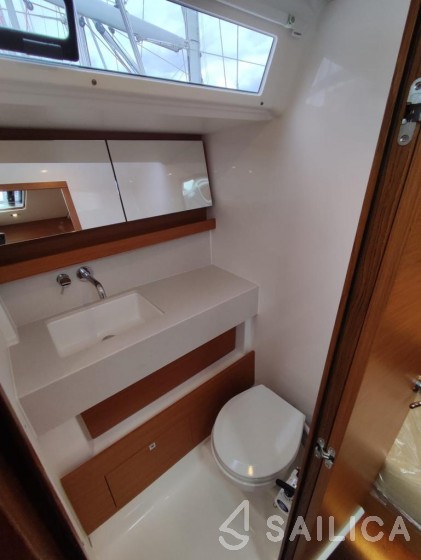 Dufour 470 - Yacht Charter Sailica