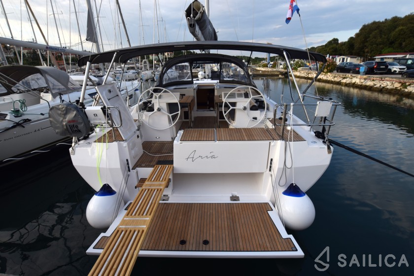 Bavaria C45 Style - Yacht Charter Sailica