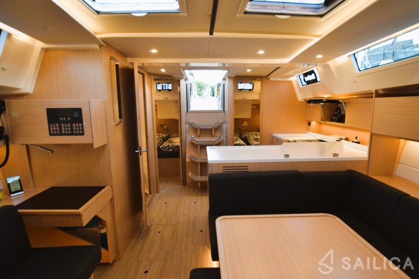 Bavaria C45 Style - Yacht Charter Sailica