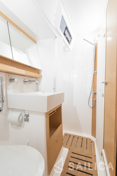 Dufour 530 - Yacht Charter Sailica