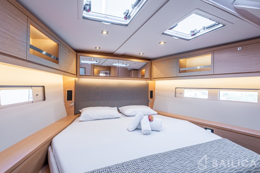 Dufour 530 - Yacht Charter Sailica