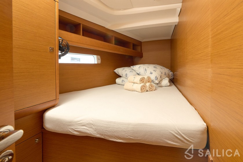 Sun Odyssey 479 - Yacht Charter Sailica