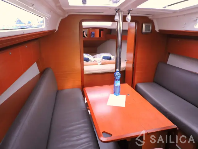 Dufour 360 GL - Yacht Charter Sailica