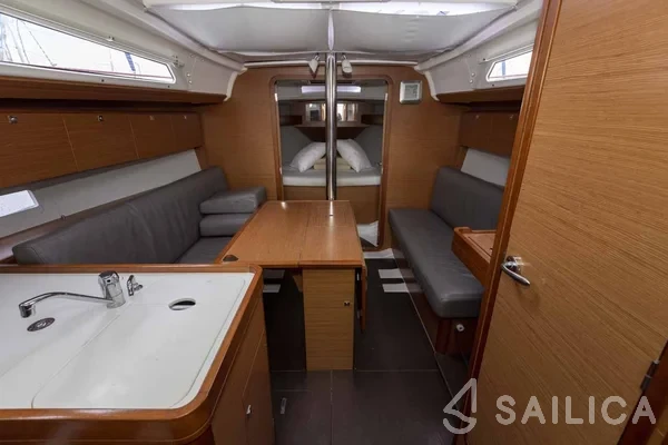 Dufour 360 GL - Yacht Charter Sailica