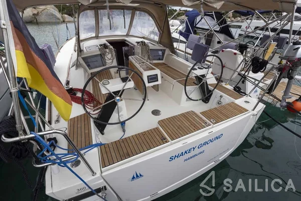 Dufour 360 GL - Yacht Charter Sailica