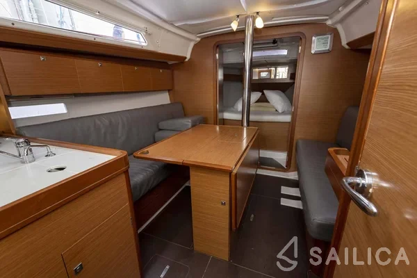Dufour 360 GL - Yacht Charter Sailica
