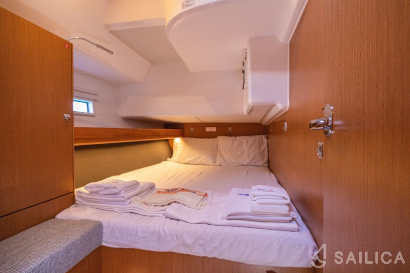 Bavaria 46 Cruiser - Yacht Charter Sailica