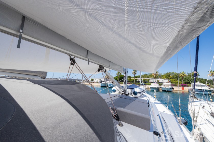 Bavaria 46 Cruiser - Yacht Charter Sailica