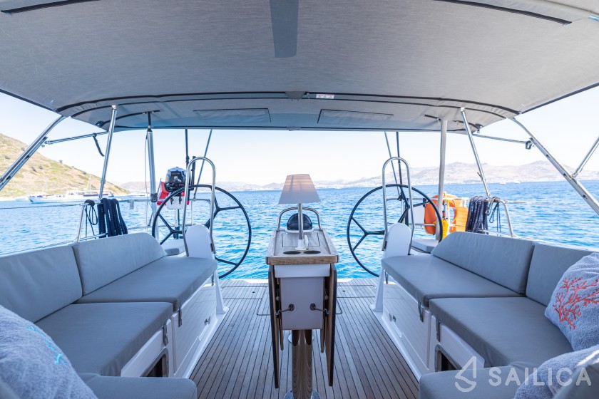 Bavaria 46 Cruiser - Yacht Charter Sailica