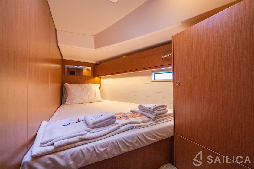 Bavaria 46 Cruiser - Yacht Charter Sailica