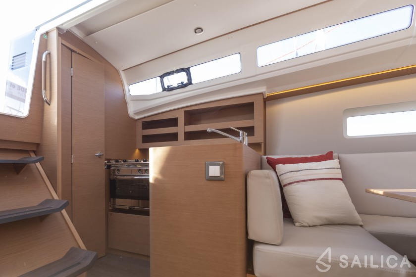 Sun Odyssey 380 - Yacht Charter Sailica