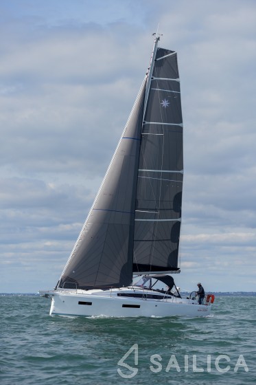 Sun Odyssey 380 - Yacht Charter Sailica