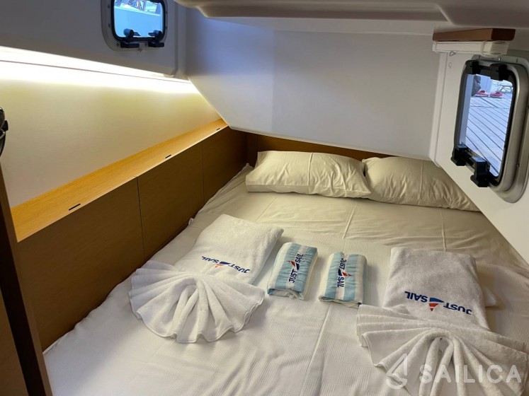 Sun Odyssey 380 - Yacht Charter Sailica
