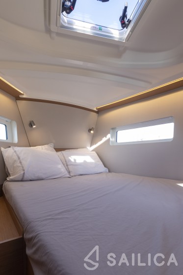 Sun Odyssey 380 - Yacht Charter Sailica