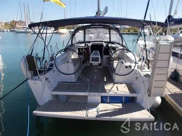 Dufour 382 GL - Yacht Charter Sailica