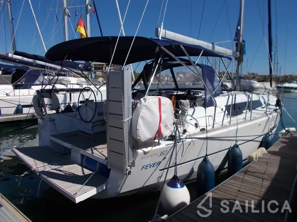 Dufour 382 GL - Yacht Charter Sailica