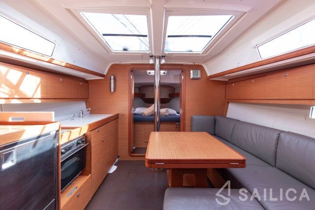 Dufour 382 GL - Yacht Charter Sailica
