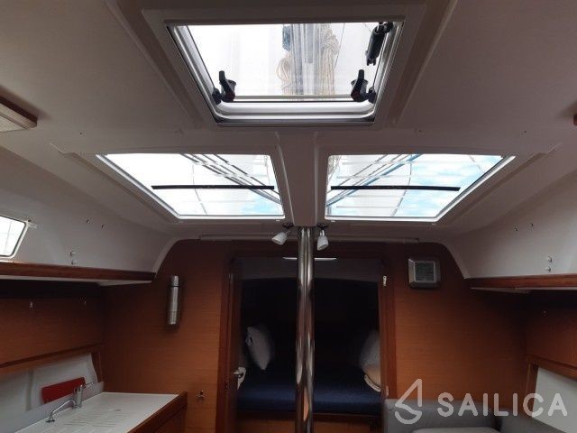 Dufour 382 GL - Yacht Charter Sailica