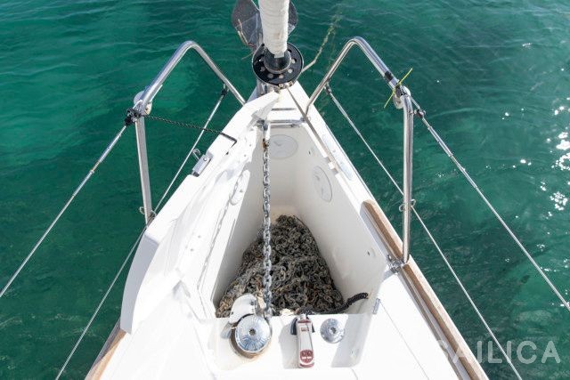 Dufour 382 GL - Yacht Charter Sailica