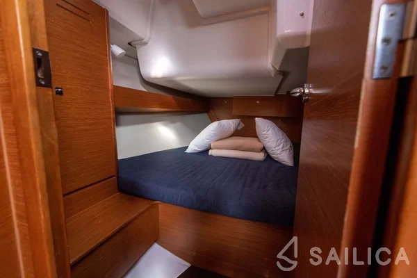 Dufour 382 GL - Yacht Charter Sailica