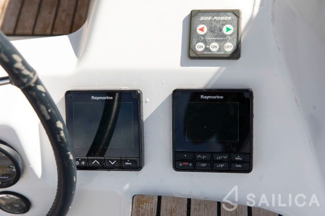 Dufour 382 GL - Yacht Charter Sailica