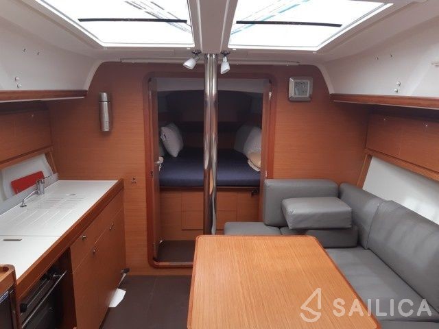 Dufour 382 GL - Yacht Charter Sailica
