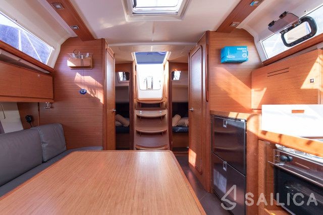 Dufour 382 GL - Yacht Charter Sailica