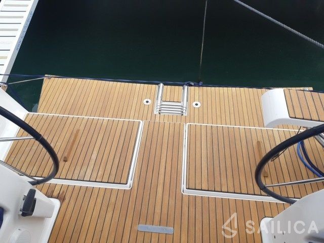 Dufour 382 GL - Yacht Charter Sailica