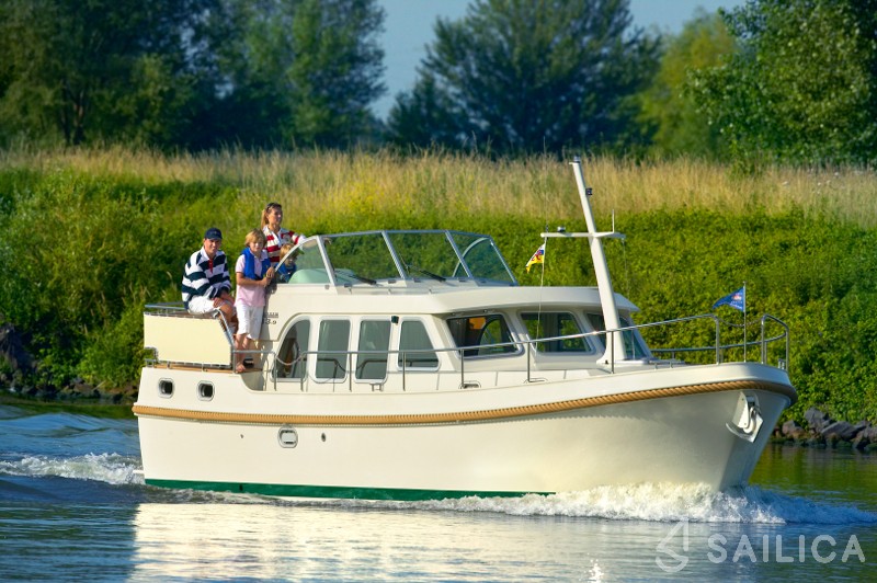 Linssen Grand Sturdy 33.9 AC - Yacht Charter Sailica