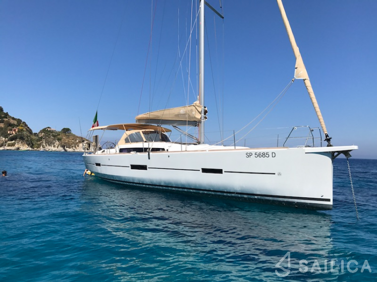 Dufour 460 GL - Yacht Charter Sailica