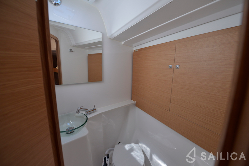 Dufour 460 GL - Yacht Charter Sailica