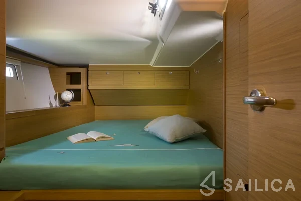 Dufour 520 GL - Yacht Charter Sailica