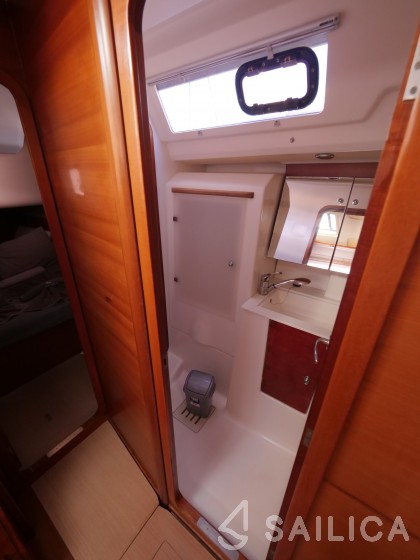 Dufour 445 GL - Yacht Charter Sailica