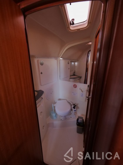 Bavaria 36 - Yacht Charter Sailica