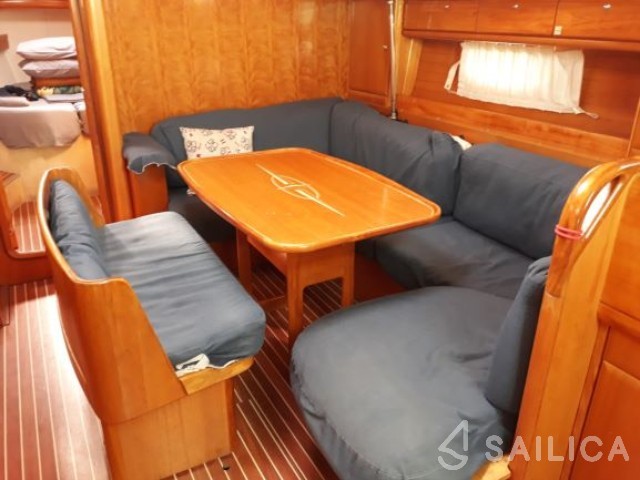Bavaria 42 - Yacht Charter Sailica