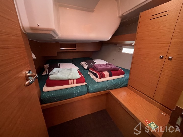 Dufour 430 - Yacht Charter Sailica