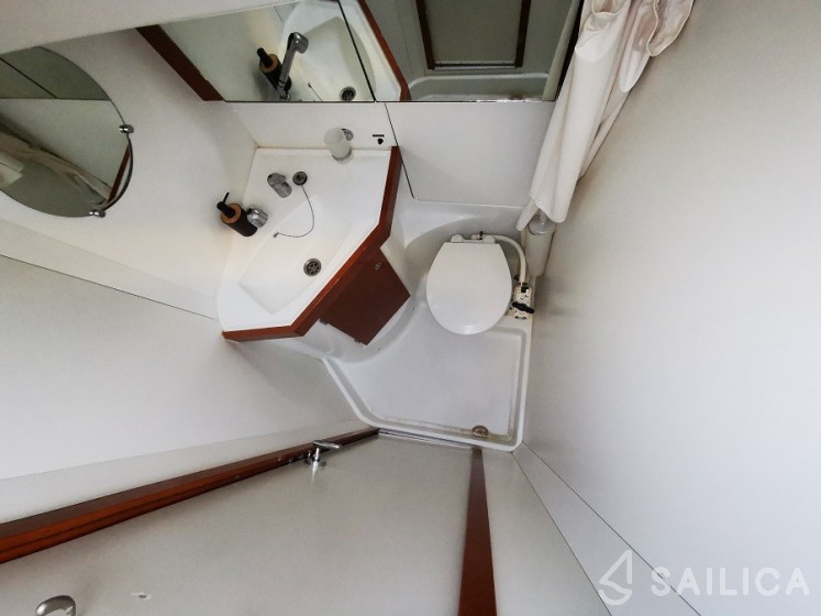Oceanis 50 Family - Yacht Charter Sailica