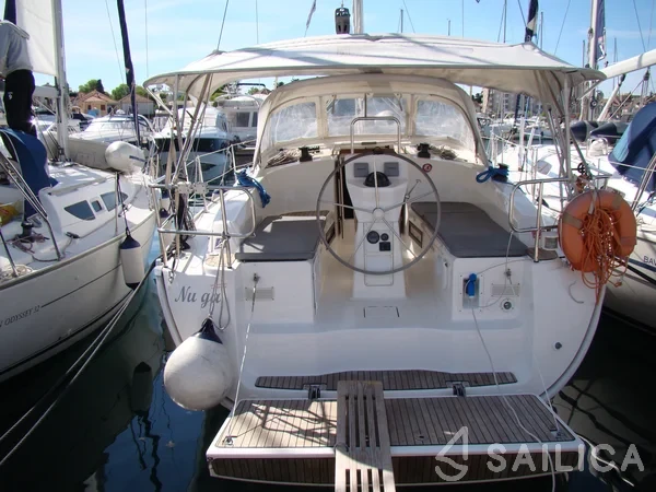 Bavaria 36 Cruiser - Yacht Charter Sailica