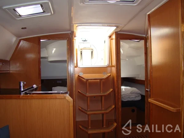 Bavaria 36 Cruiser - Yacht Charter Sailica