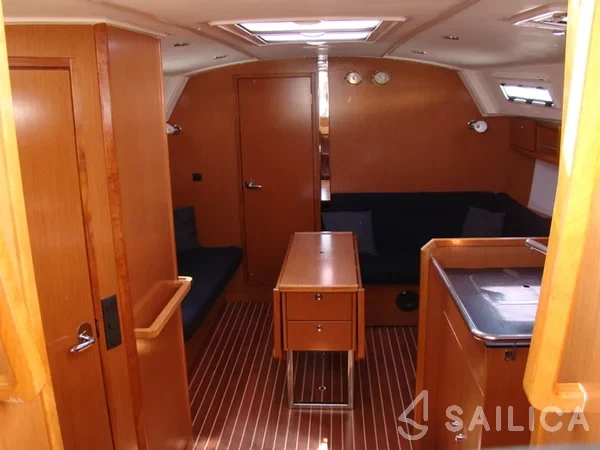 Bavaria 36 Cruiser - Yacht Charter Sailica