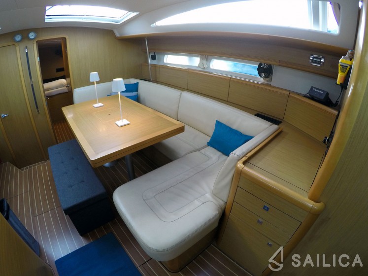 Jeanneau 53 - Yacht Charter Sailica