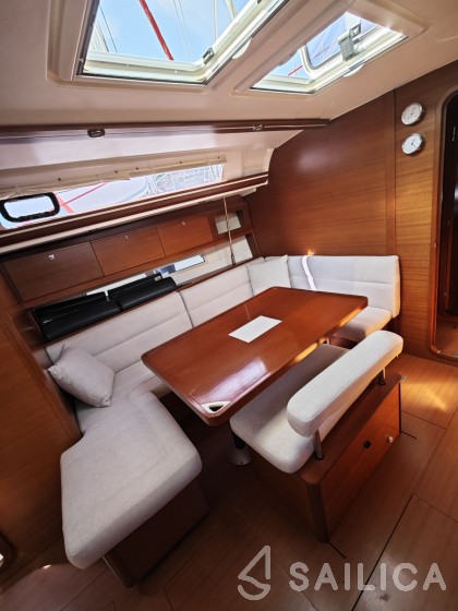 Dufour 450 GL - Yacht Charter Sailica