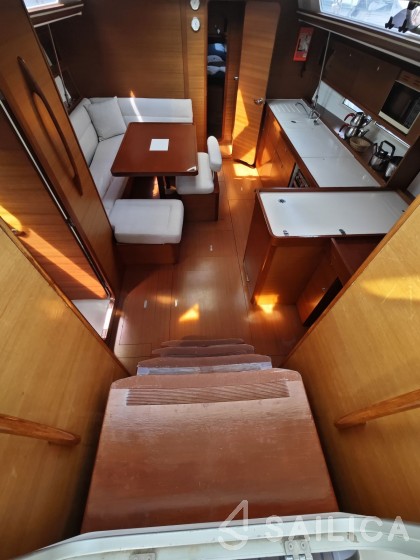 Dufour 450 GL - Yacht Charter Sailica