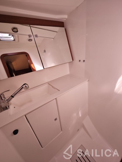 Dufour 450 GL - Yacht Charter Sailica