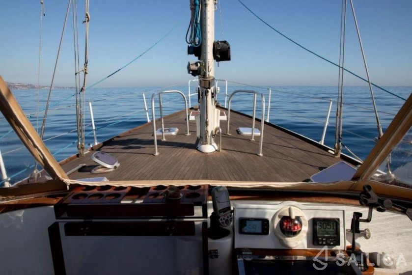 Gallian 17 M - Yacht Charter Sailica
