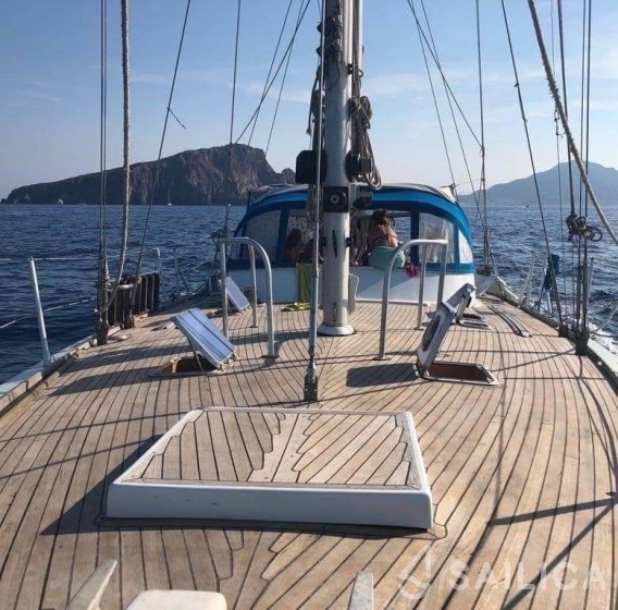 Gallian 17 M - Yacht Charter Sailica